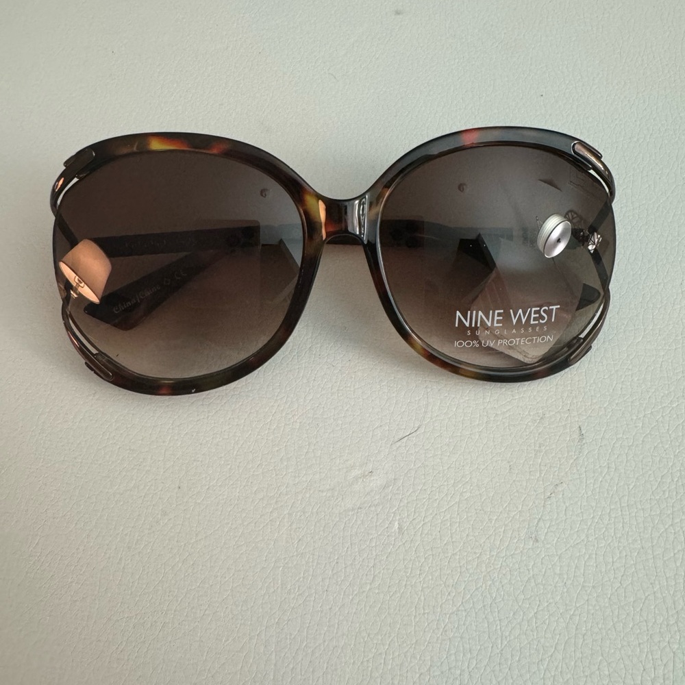 Nine West tortoise sunglasses